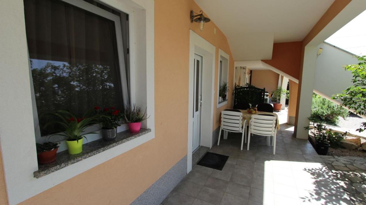 Apartments Kirincic Sveti Vid-Miholjice Exterior foto