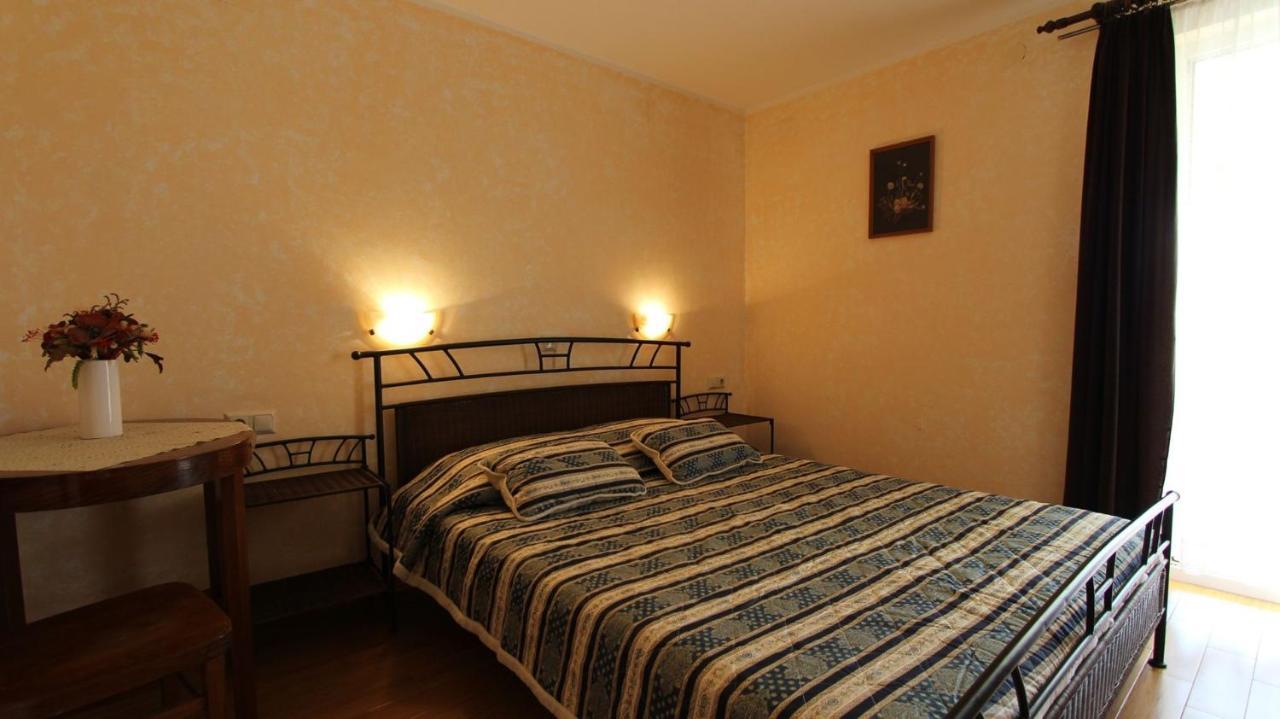 Apartments Kirincic Sveti Vid-Miholjice Exterior foto